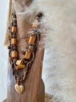 Load image in the gallery viewer,Colar multivoltas SAMANI
