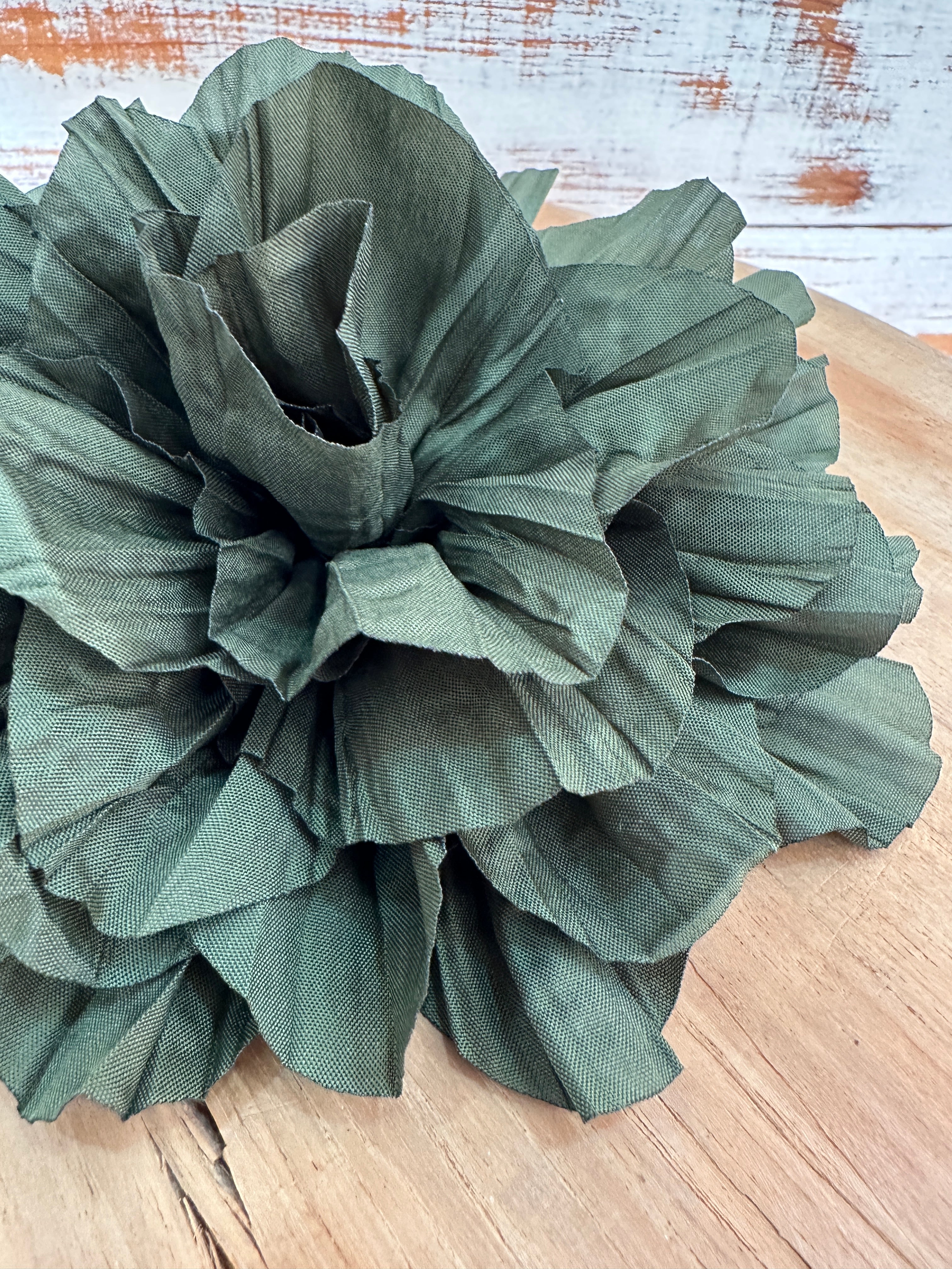 Pregadeira em tecido FLEUR