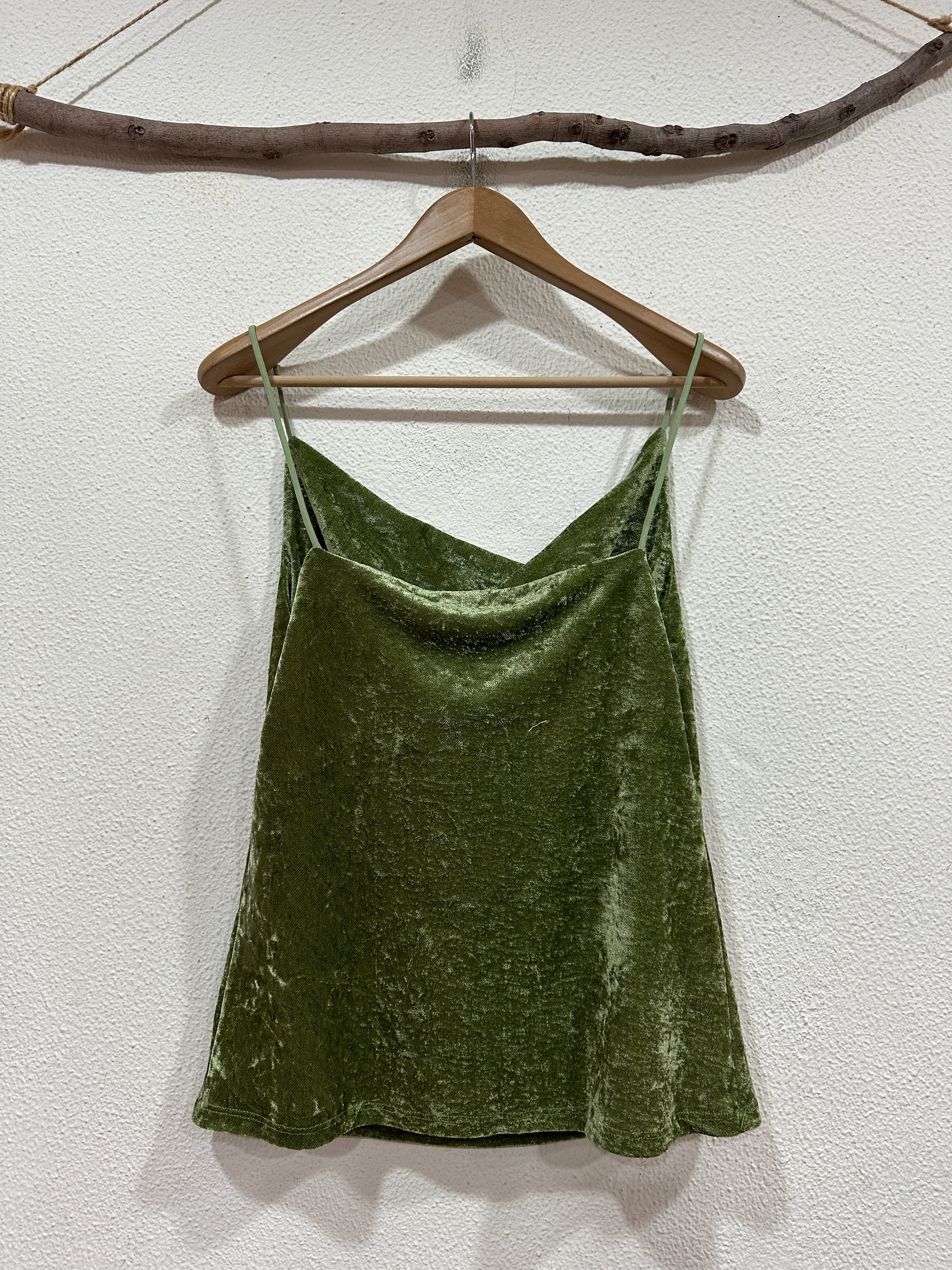 Top aveludado c/decote drapeado SPINEL