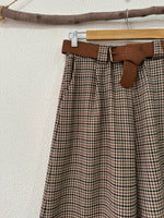 Load image in the gallery viewer,Calças pantacourt c/cinto BLEND
