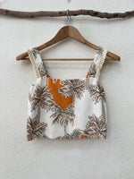 Load image in the gallery viewer,Conjunto de top e saia ISLAND
