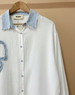 Carregar imagem no visualizador da galeria, Camisa oversize c/aplicações denim LOVELY
