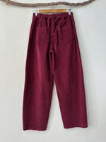 Load image in the gallery viewer,Calças baggy em bombazina BILBAU
