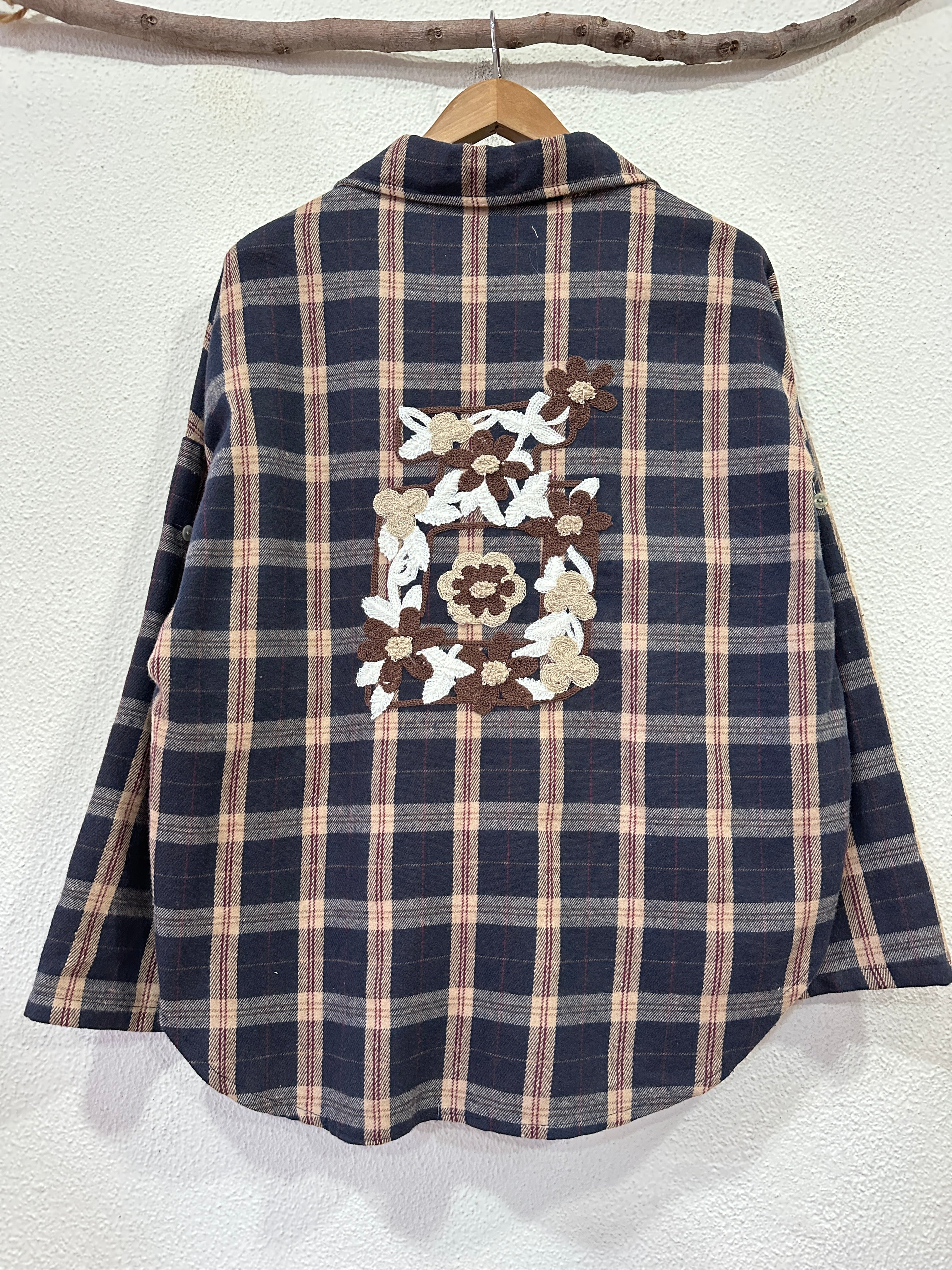 Camisa em flanela bordada KENAI