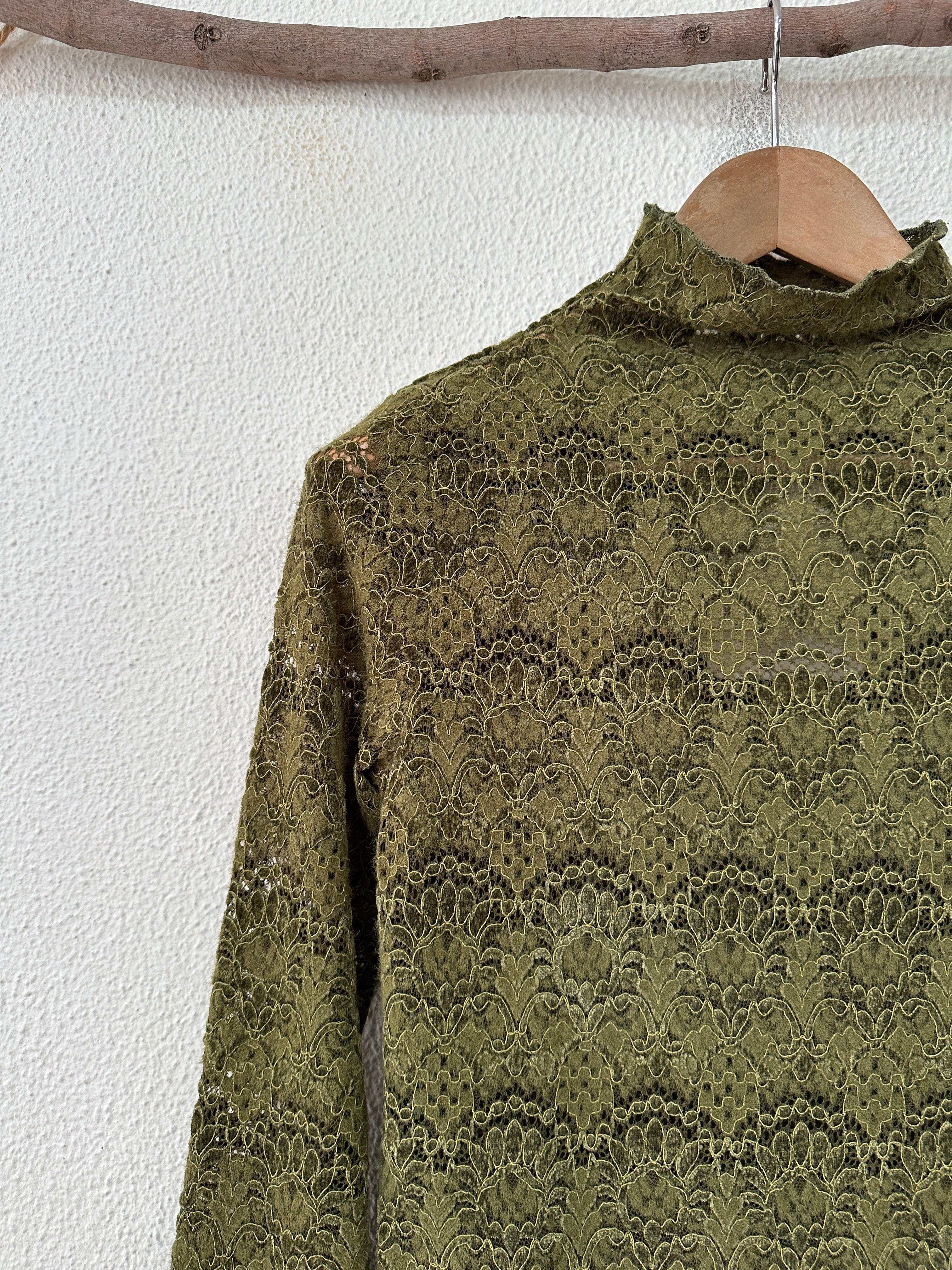 Camisola justa de renda aveludada AVELINE