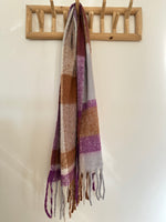 Load image in the gallery viewer,Cachecol c/franjas AUTUMN
