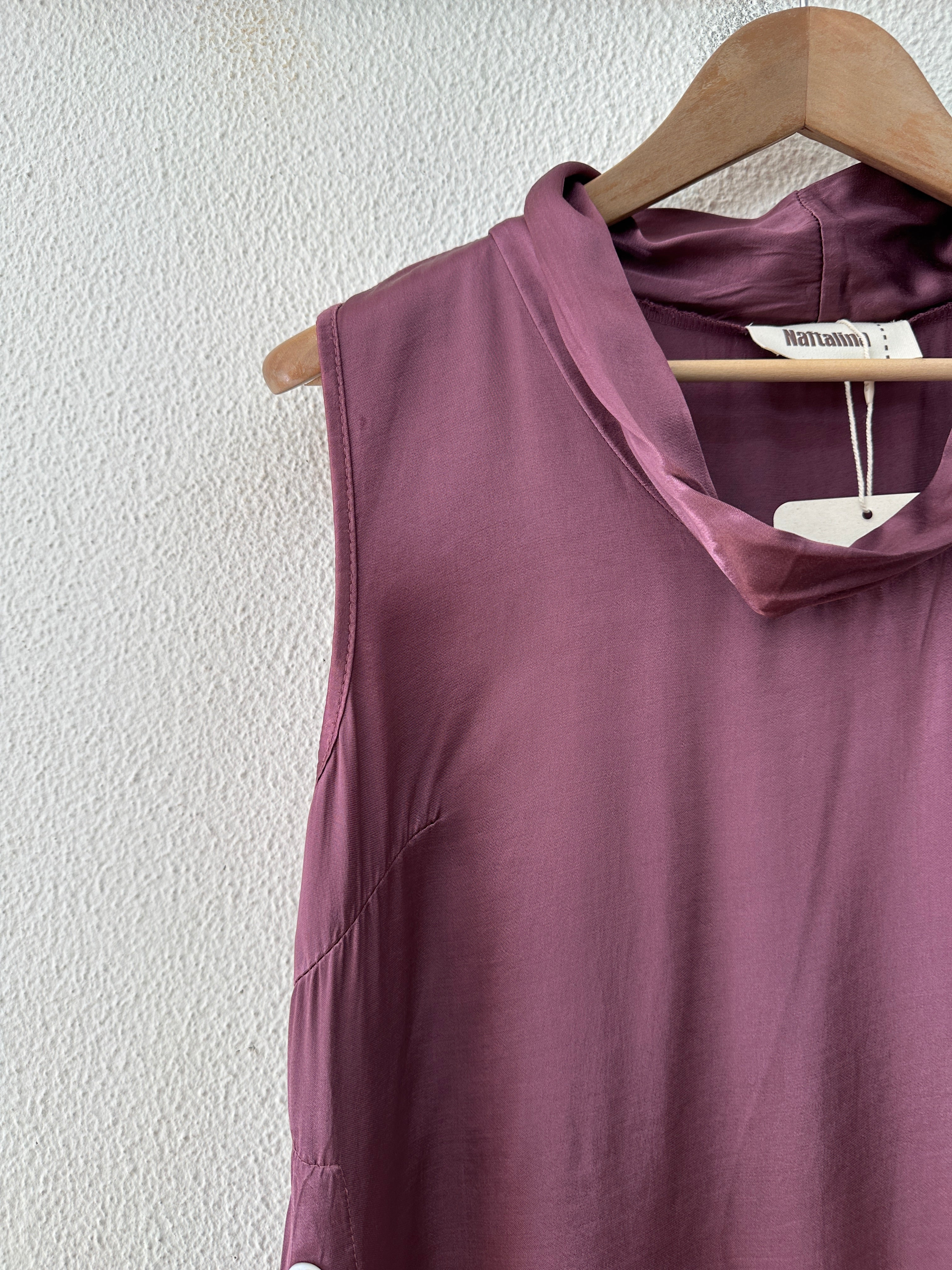 Top acetinado c/ botões GRAFF