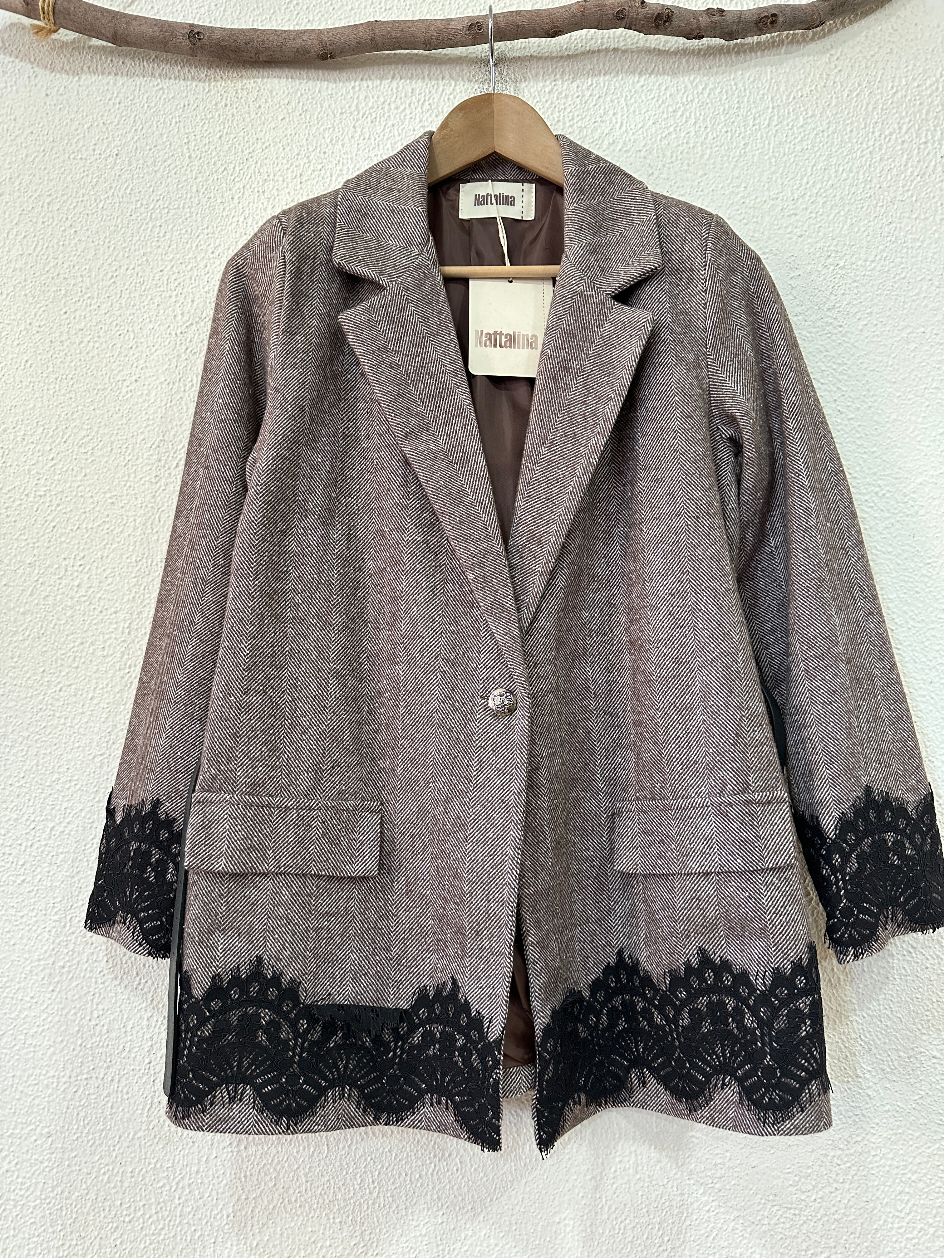 Blazer em fazenda espinhada c/ renda STRACCIATELLA