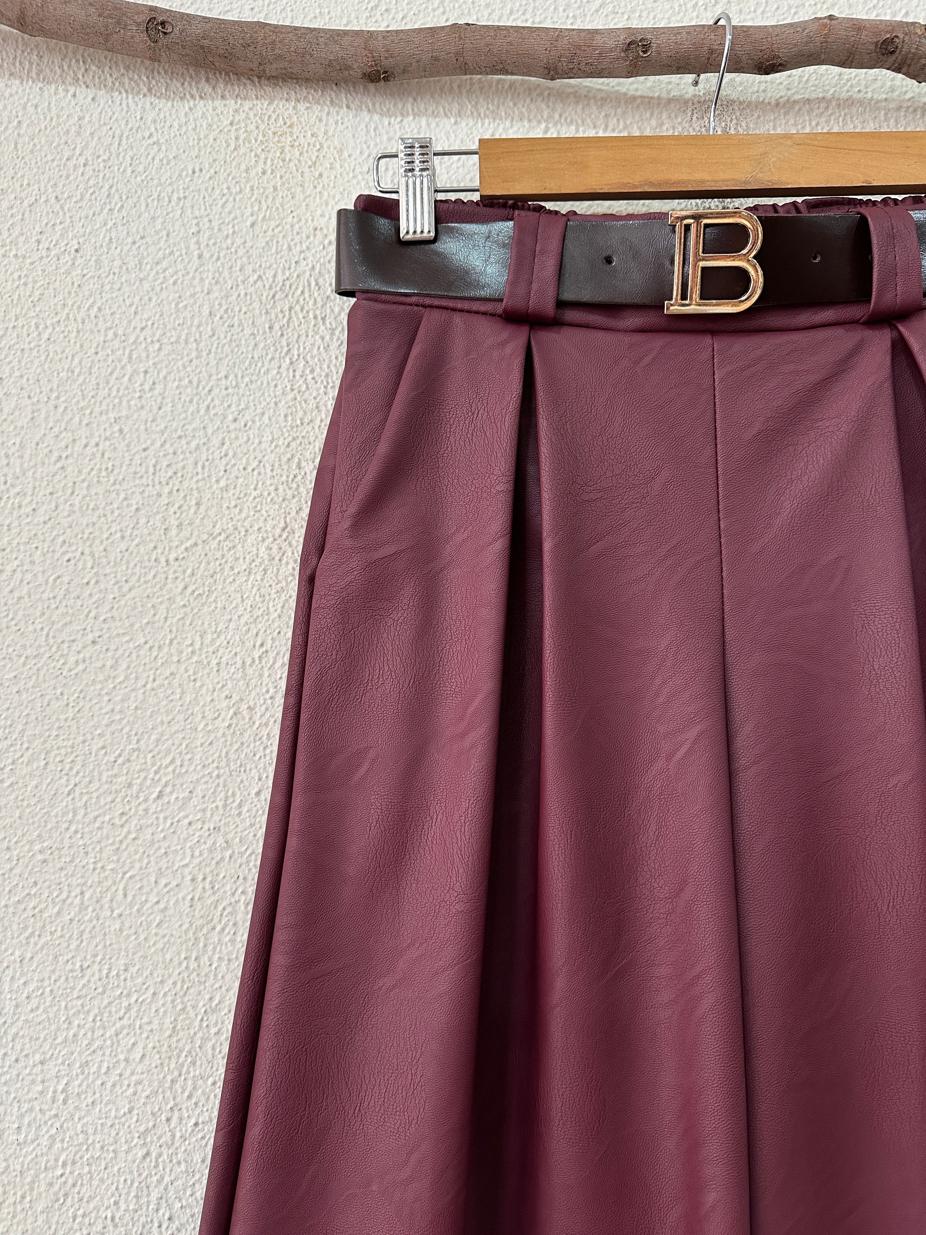 Pantalonas em ecopele BRUNI