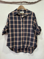 Load image in the gallery viewer,Camisa em flanela bordada KENAI
