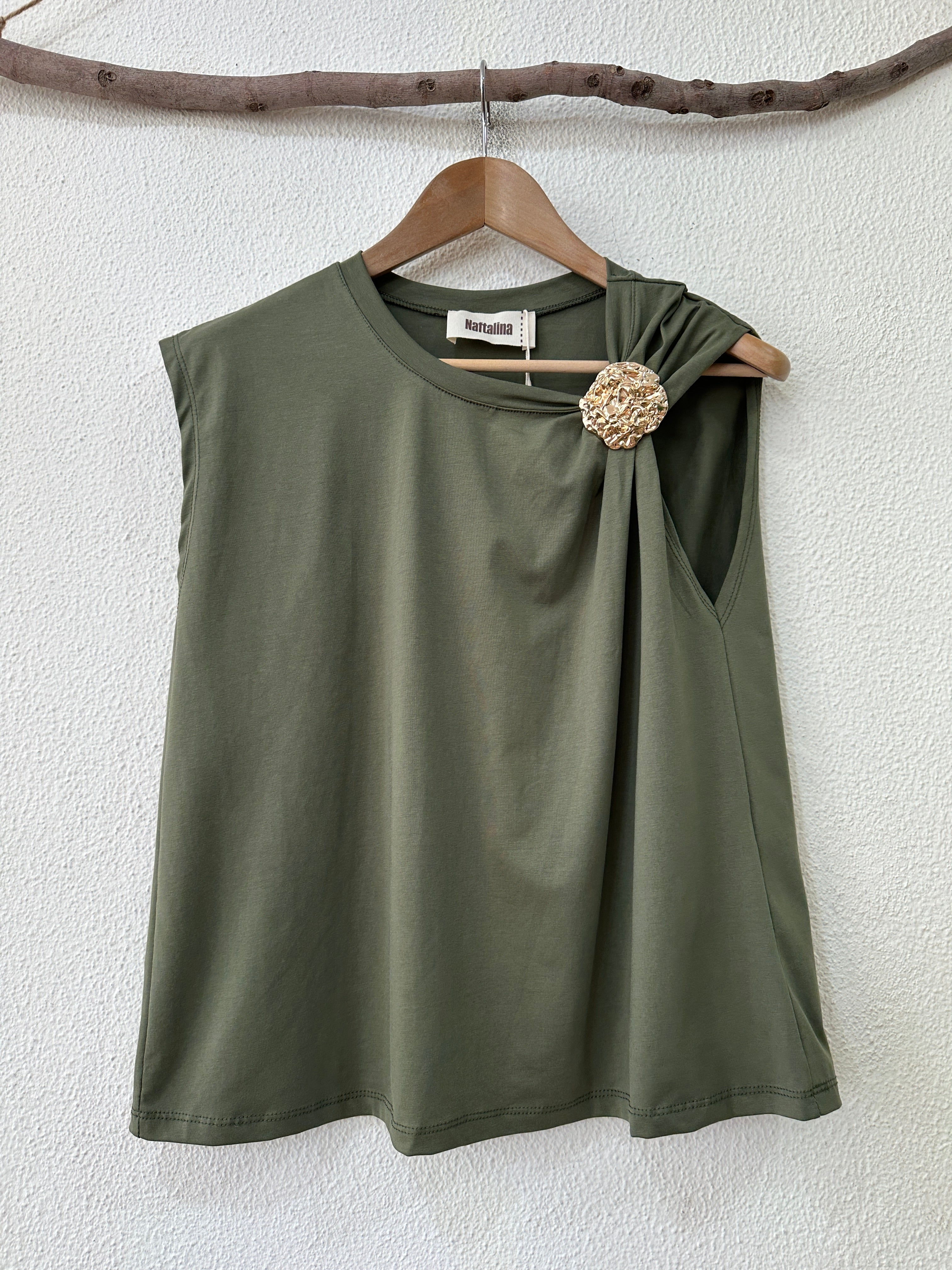 Top c/ detalhe dourado MAELIS