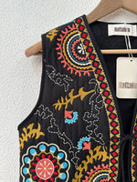 Load image in the gallery viewer,Colete acolchoado bordado ELARA
