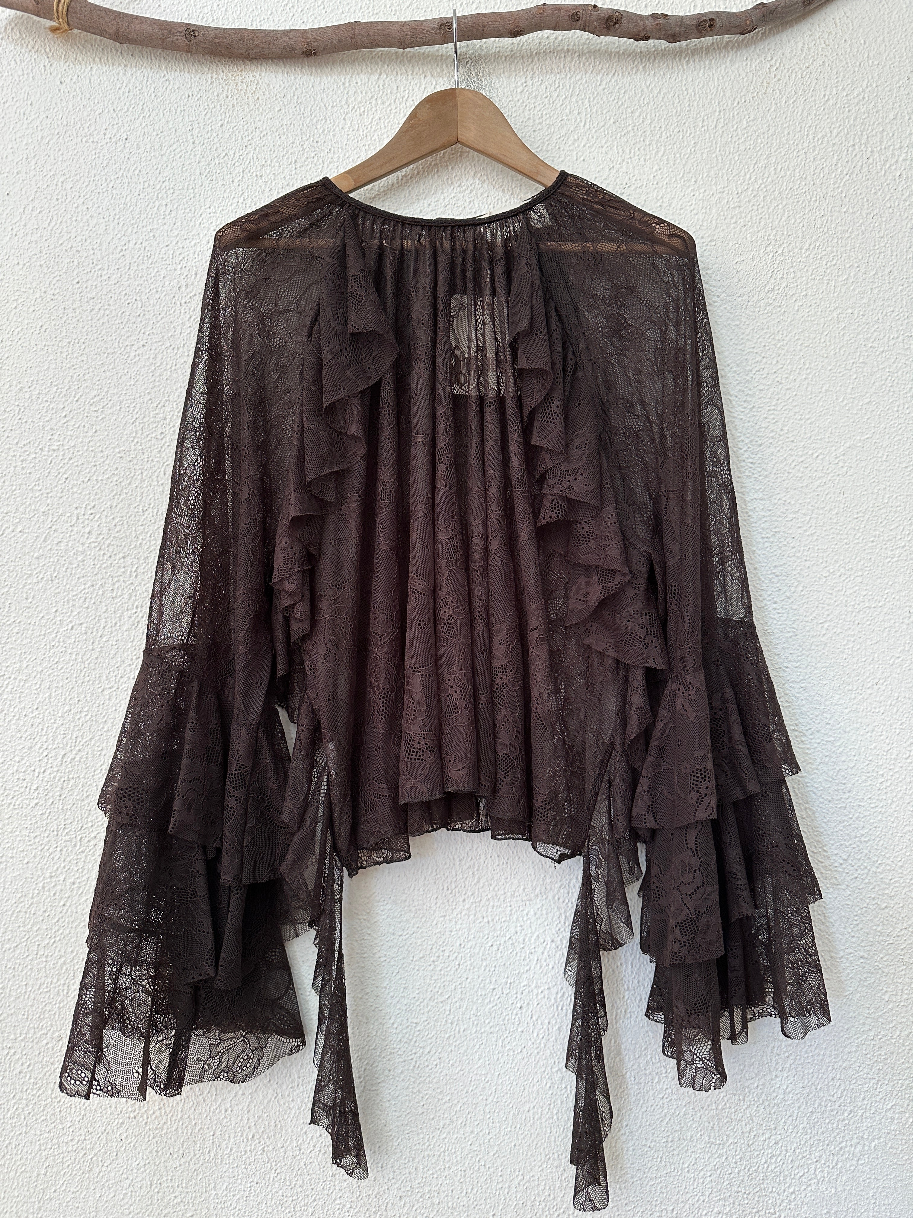 Túnica de renda c/ folhos DAKARI