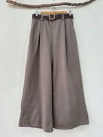 Carregar imagem no visualizador da galeria, Pantalonas em fazenda espinada MARY
