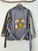 Carregar imagem no visualizador da galeria, Kimono em veludo bordado LAKSHMI
