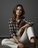 Load image in the gallery viewer,Camisa em flanela c/aplicações de bombazina KINSALE
