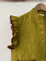 Load image in the gallery viewer,Colete acolchoado bordado FREYA
