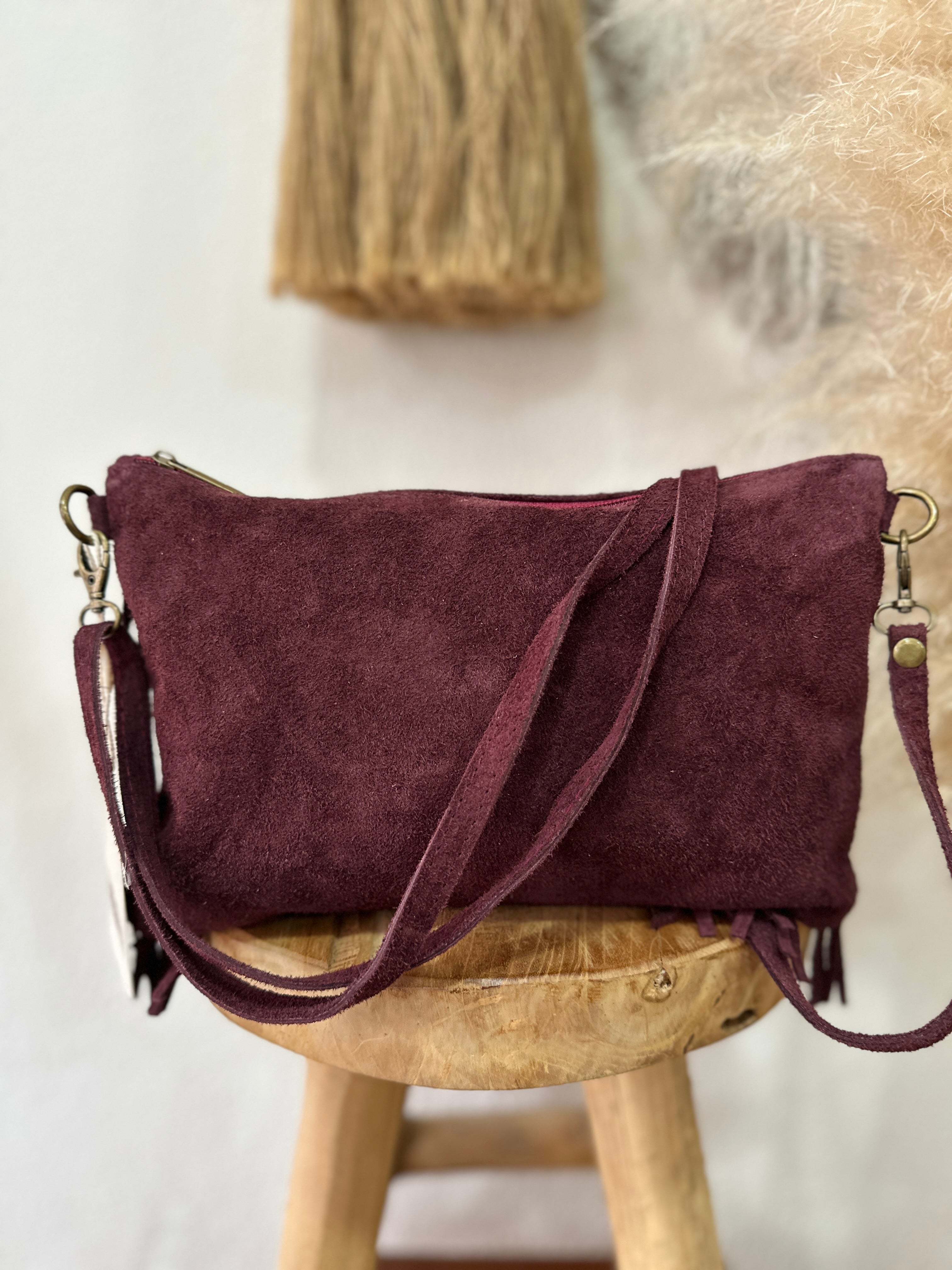 Mala em camurça com franjas RAVENA