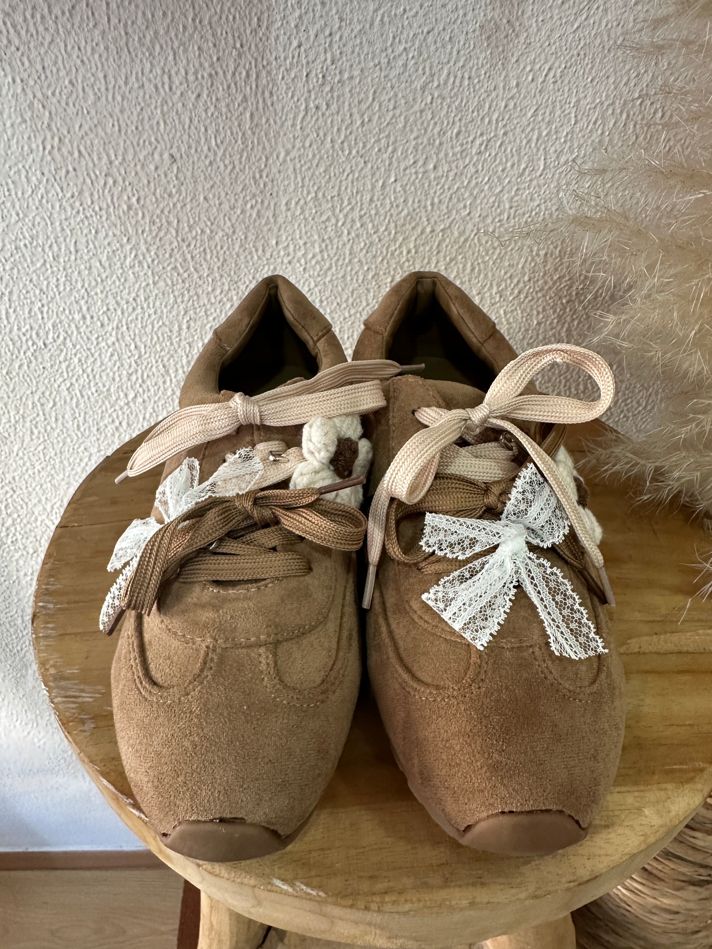 Ténis c/aplicações LILIBETH