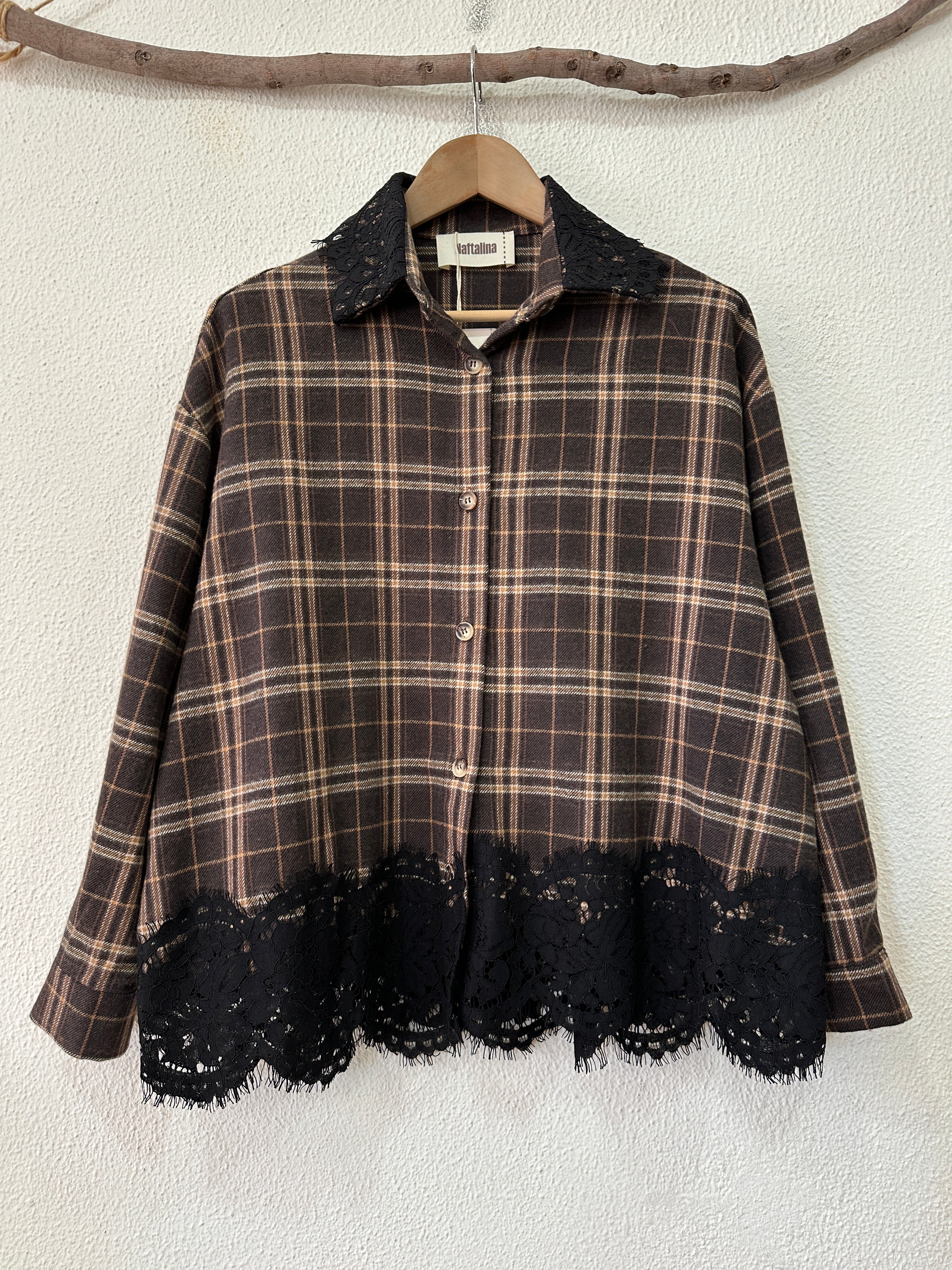 Camisa em flanela c/ renda YOKO