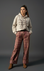 Load image in the gallery viewer,Pantalonas em suede c/virola RACHEL
