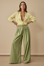 Load image in the gallery viewer,Pantalonas c/ pregas POTTERY
