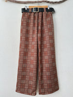 Load image in the gallery viewer,Pantalonas em suede c/cinto SWEDEN
