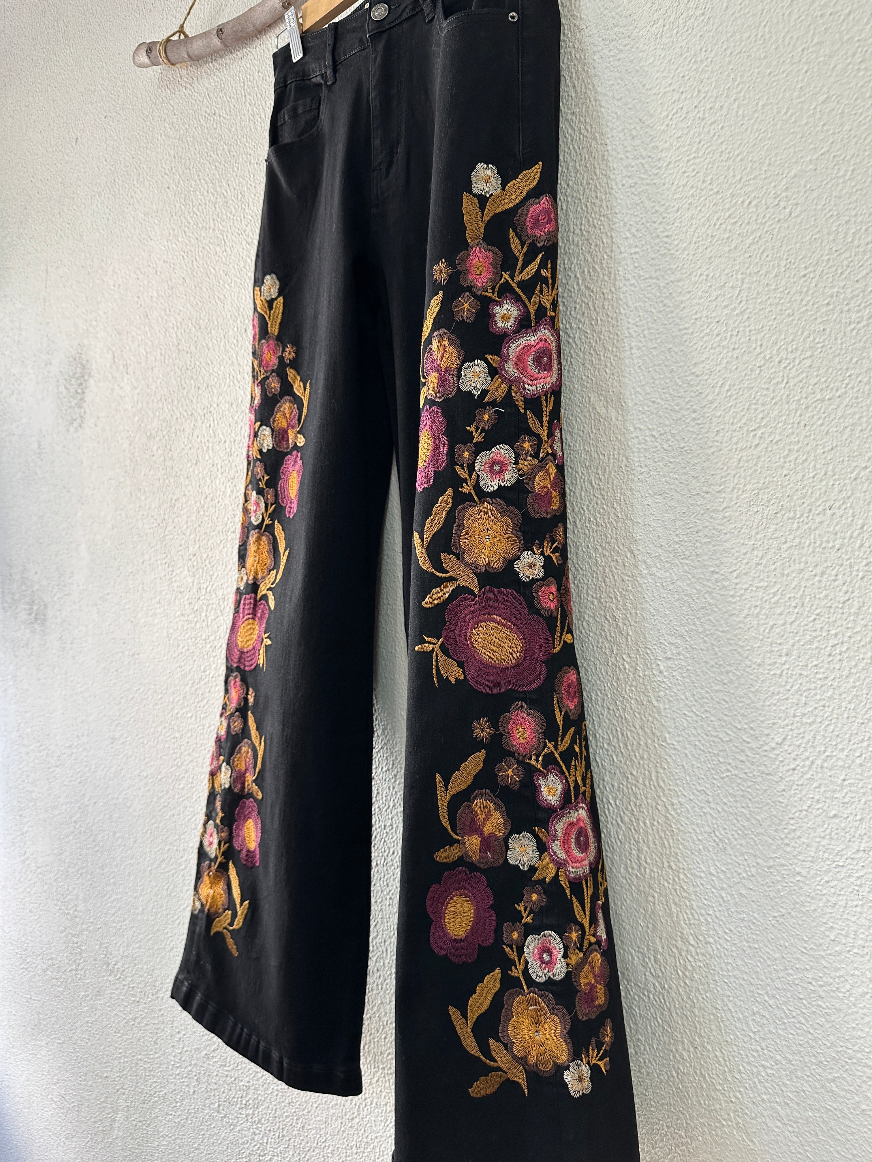 Calças de sarja bordadas FLORIANÓPOLIS