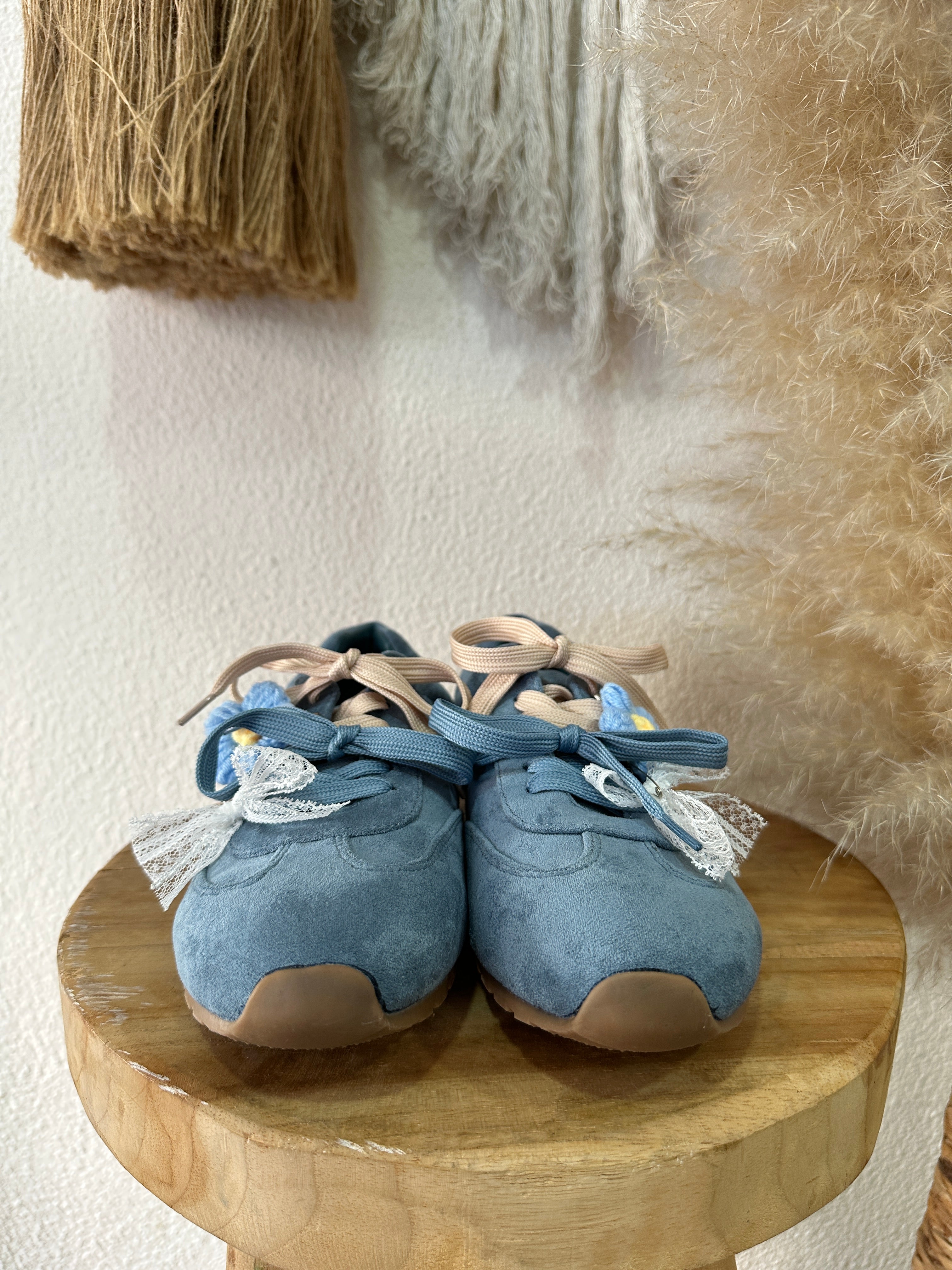 Ténis c/aplicações LILIBETH