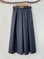 Load image in the gallery viewer,Saia em ecopele c/bolsos BRUNI
