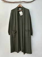 Load image in the gallery viewer,Cardigan de malha c/ bolsos AUTUMN

