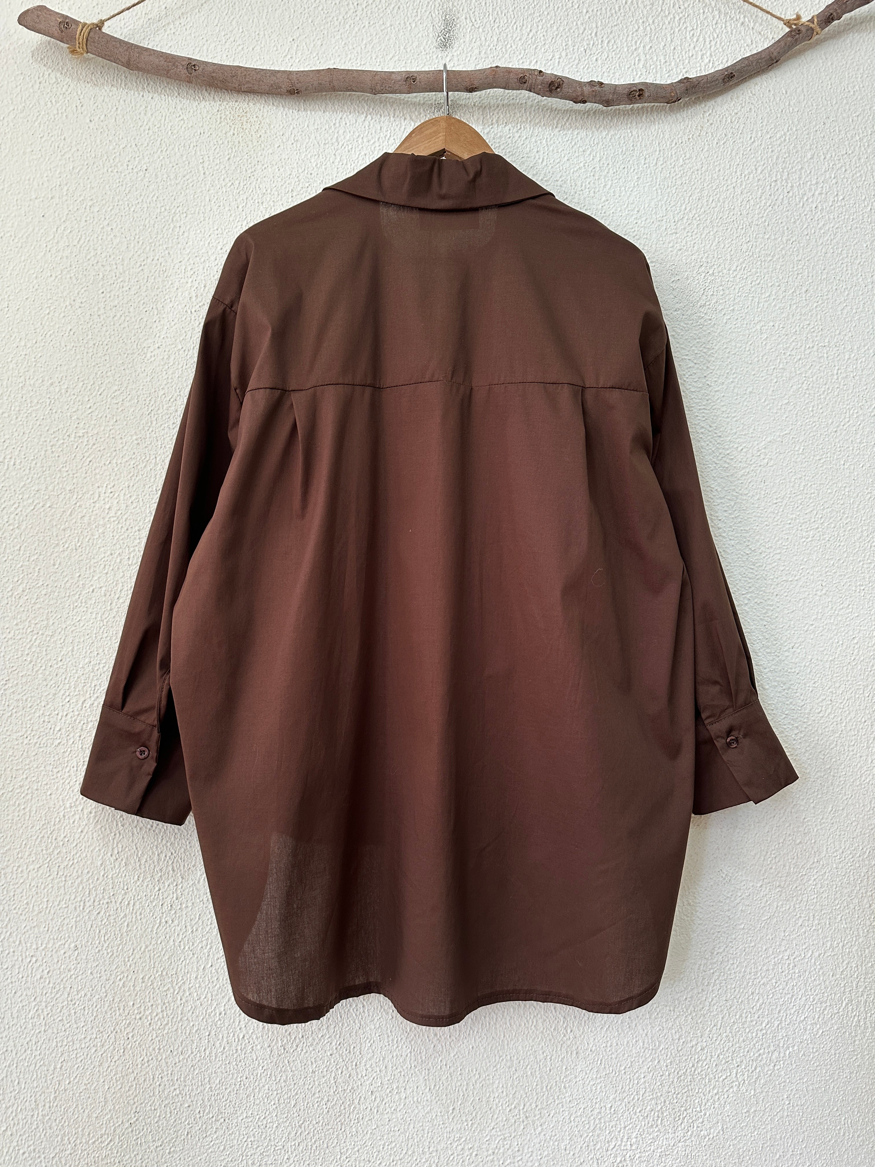 Camisa oversize c/ pregadeiras amovíveis ORLEANS