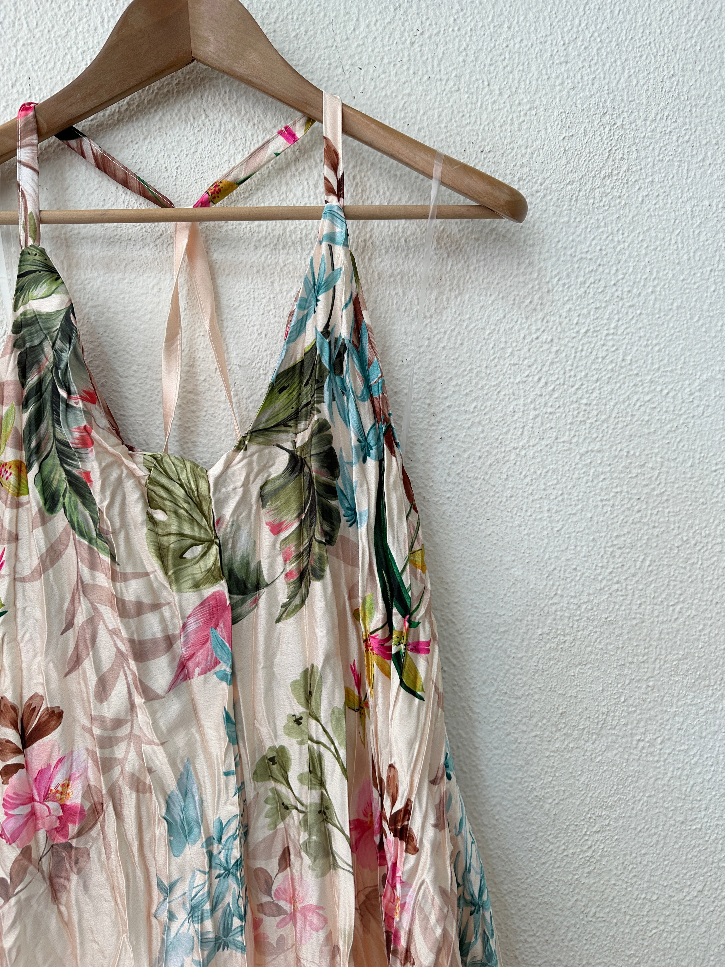 Vestido c/bolsos e efeito enrugado DESTINY