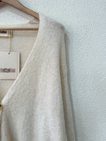 Load image in the gallery viewer,Casaco em malha JULIETTE
