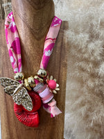 Load image in the gallery viewer,Colar c/lenço SHELLY
