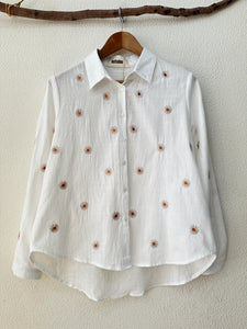 Camisa regular fit bordada DAISY