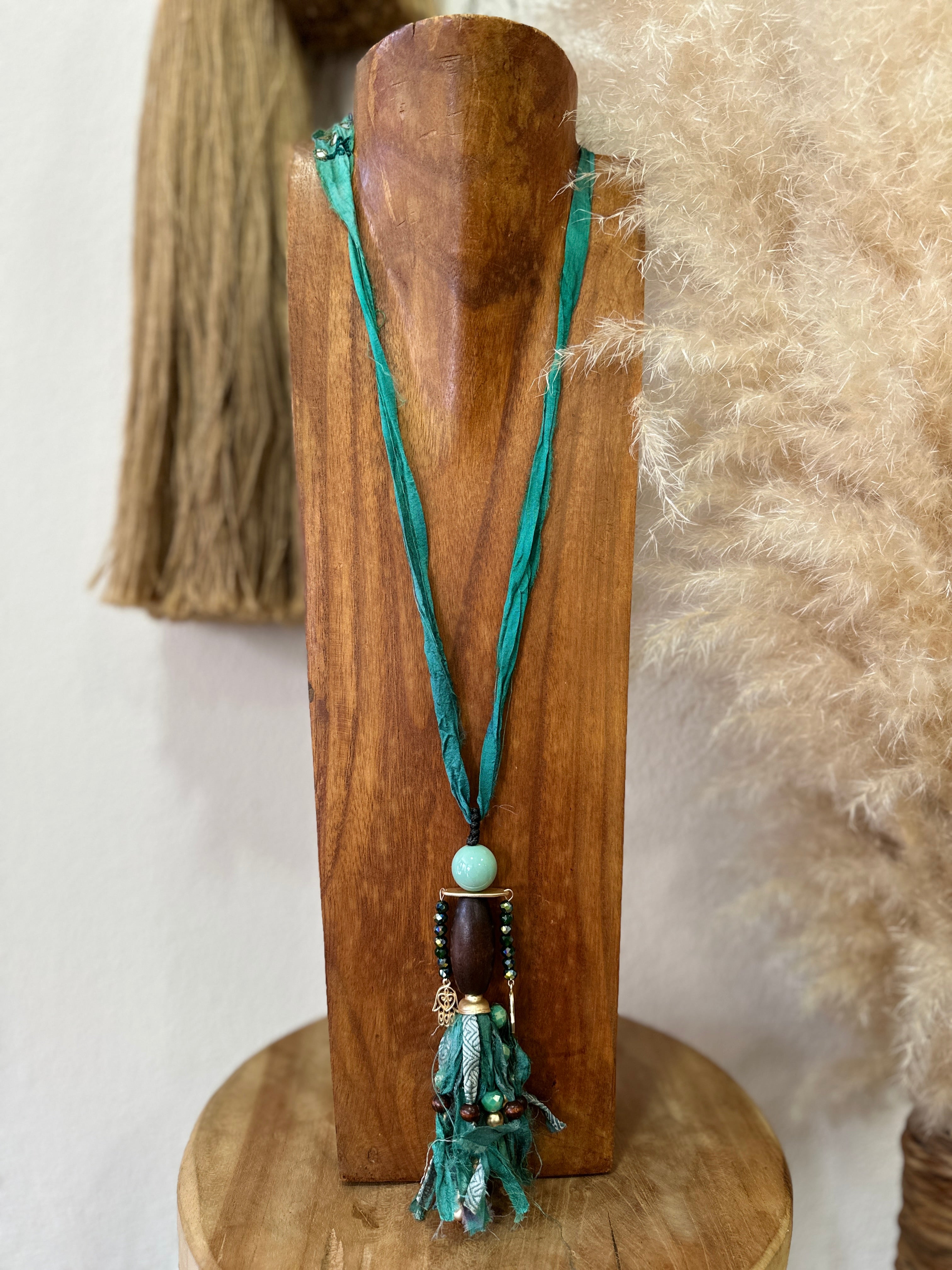 Colar comprido VANISH