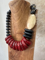 Load image in the gallery viewer,Colar curto GOMERA
