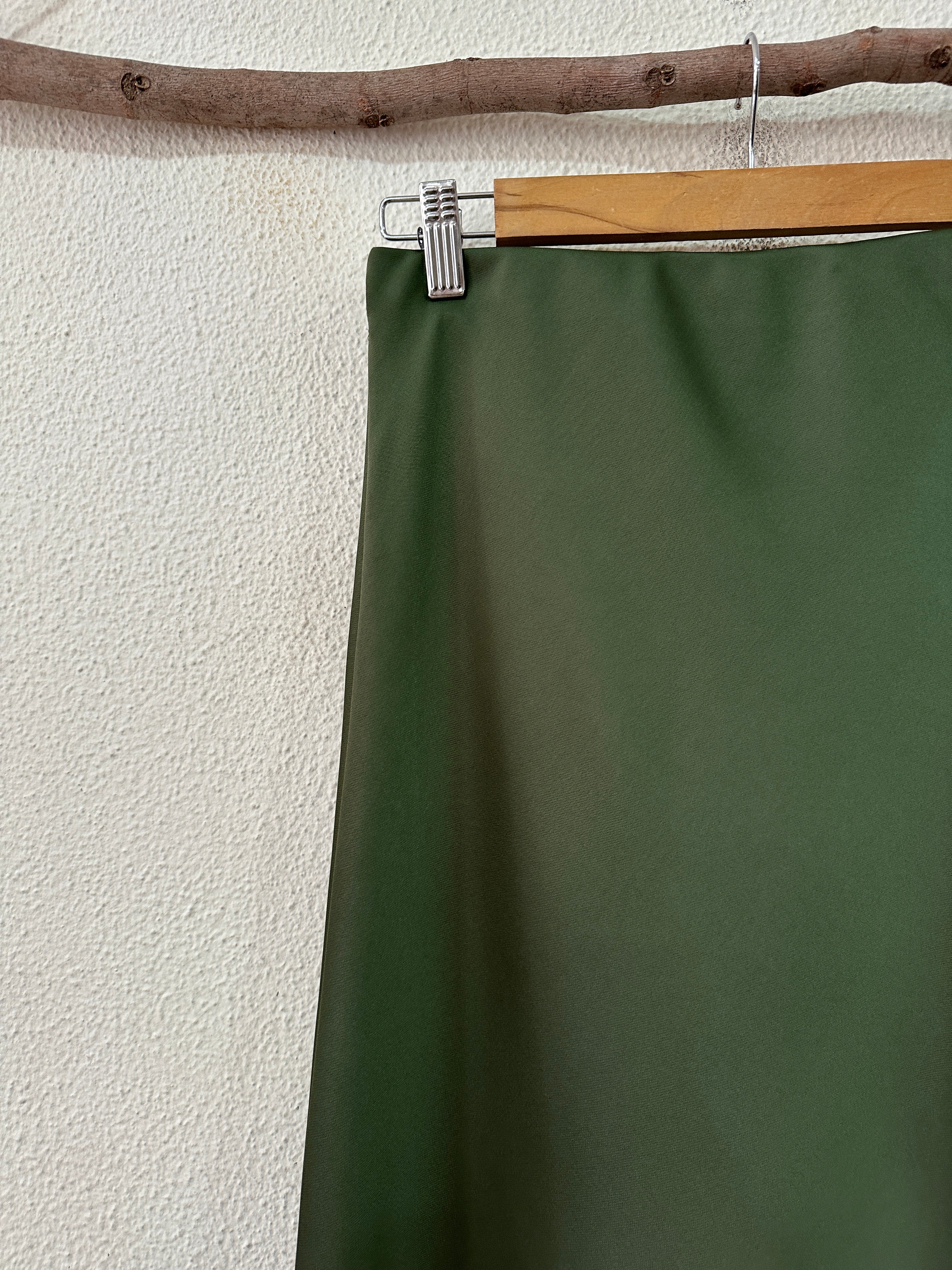 Saia comprida em cetim c/renda IMPRESSION