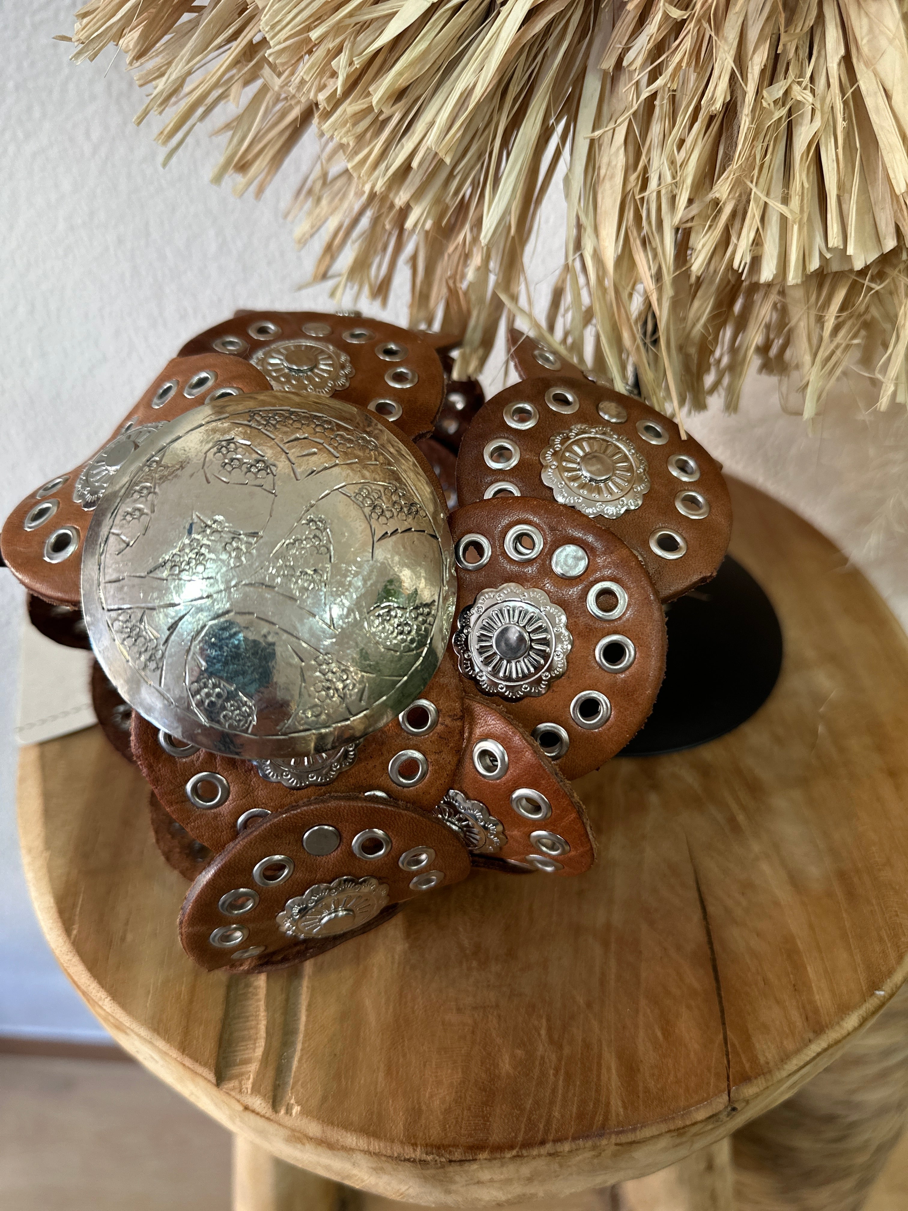 Cinto em pele MAKTUY