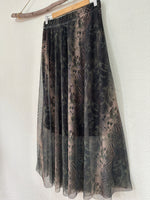 Load image in the gallery viewer,Saia em tule MIA
