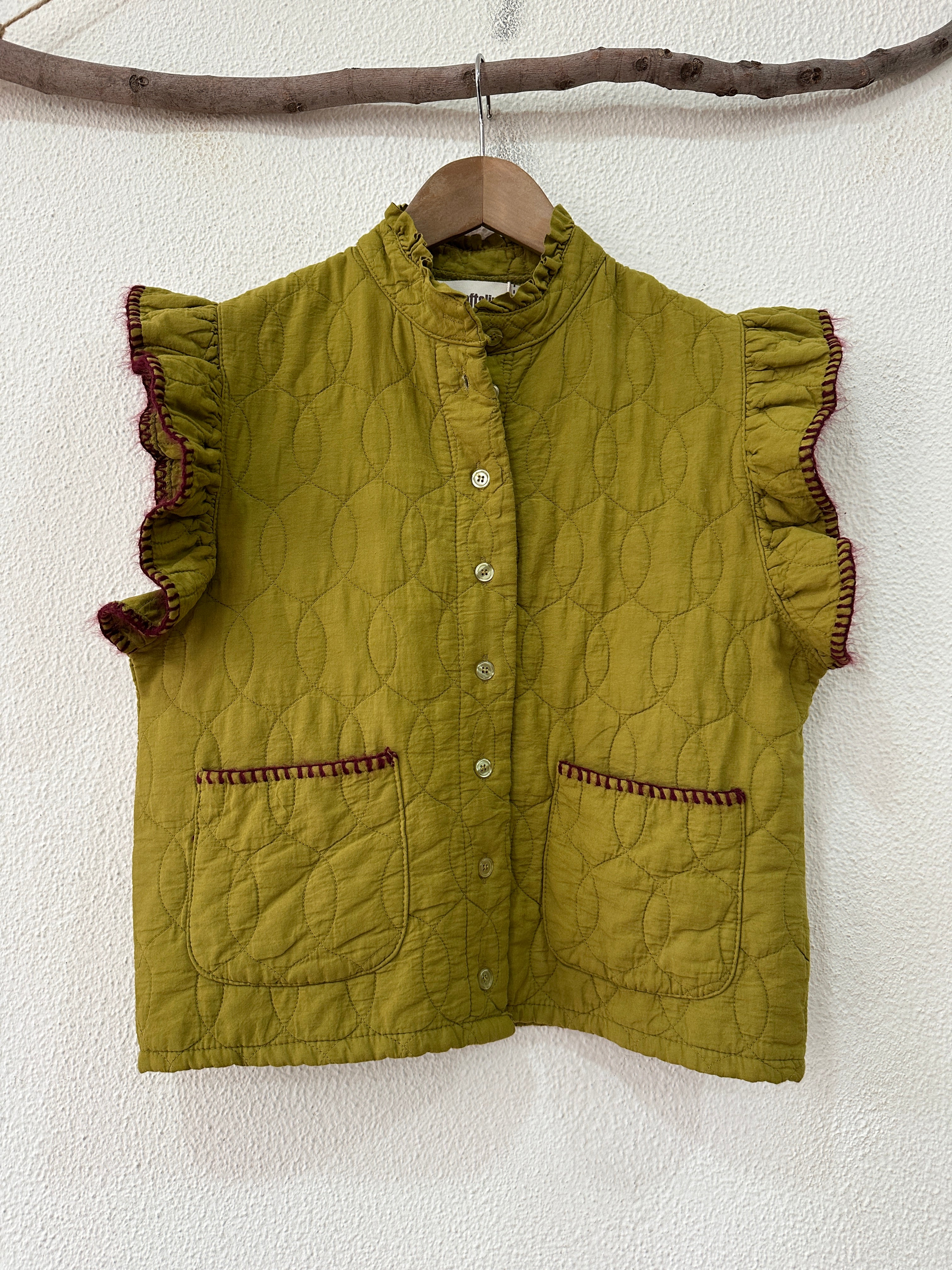 Colete acolchoado bordado FREYA