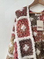 Load image in the gallery viewer,Casaco de malha feito à mão WANDA
