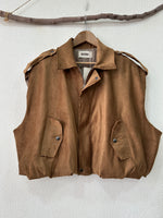 Load image in the gallery viewer,Colete oversize efeito bomber BLAIR

