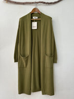 Load image in the gallery viewer,Cardigan de malha c/ bolsos AUTUMN
