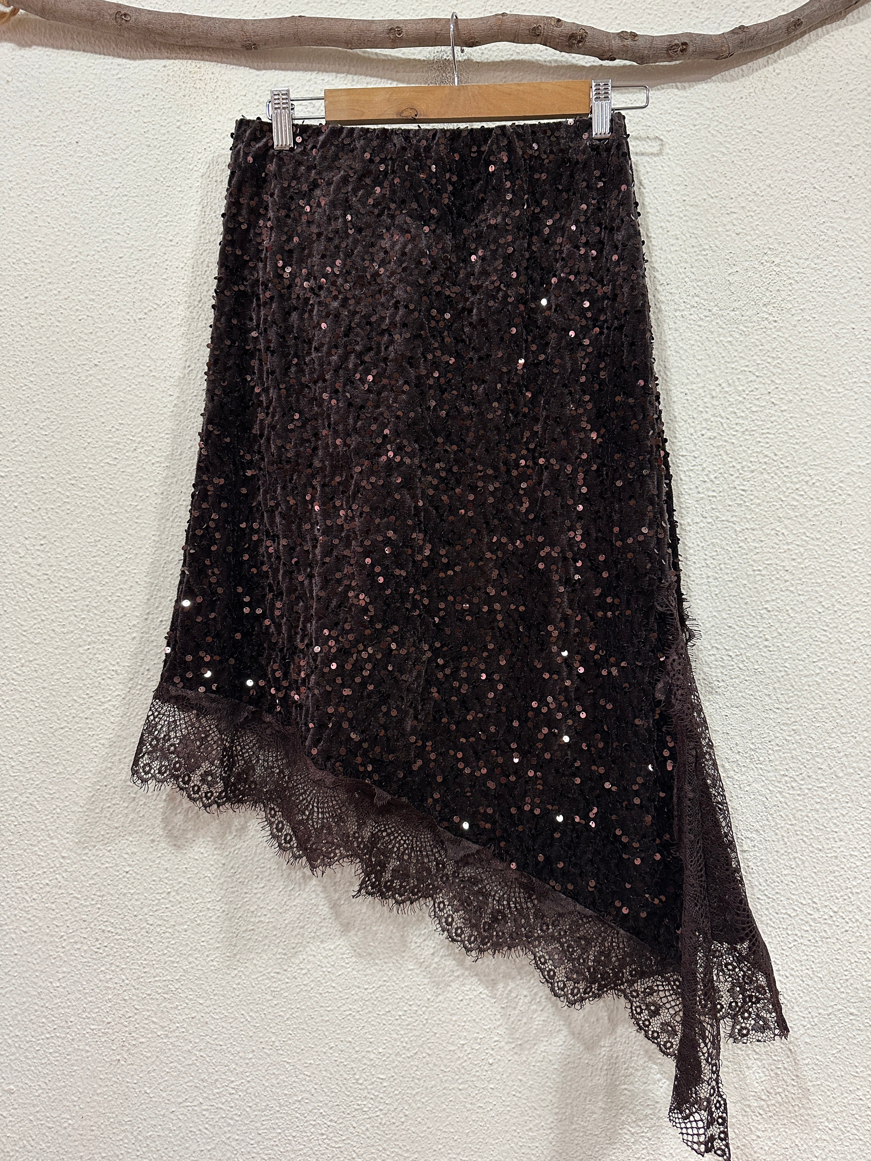Saia assimétrica em veludo c/lantejoulas SAPPHIRE