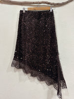 Load image in the gallery viewer,Saia assimétrica em veludo c/lantejoulas SAPPHIRE
