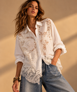 Carregar imagem no visualizador da galeria, Camisa oversize rendada LILIBETH
