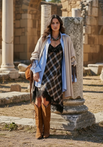 Load image in the gallery viewer,Casaco em malha polar c/franjas GALWAY
