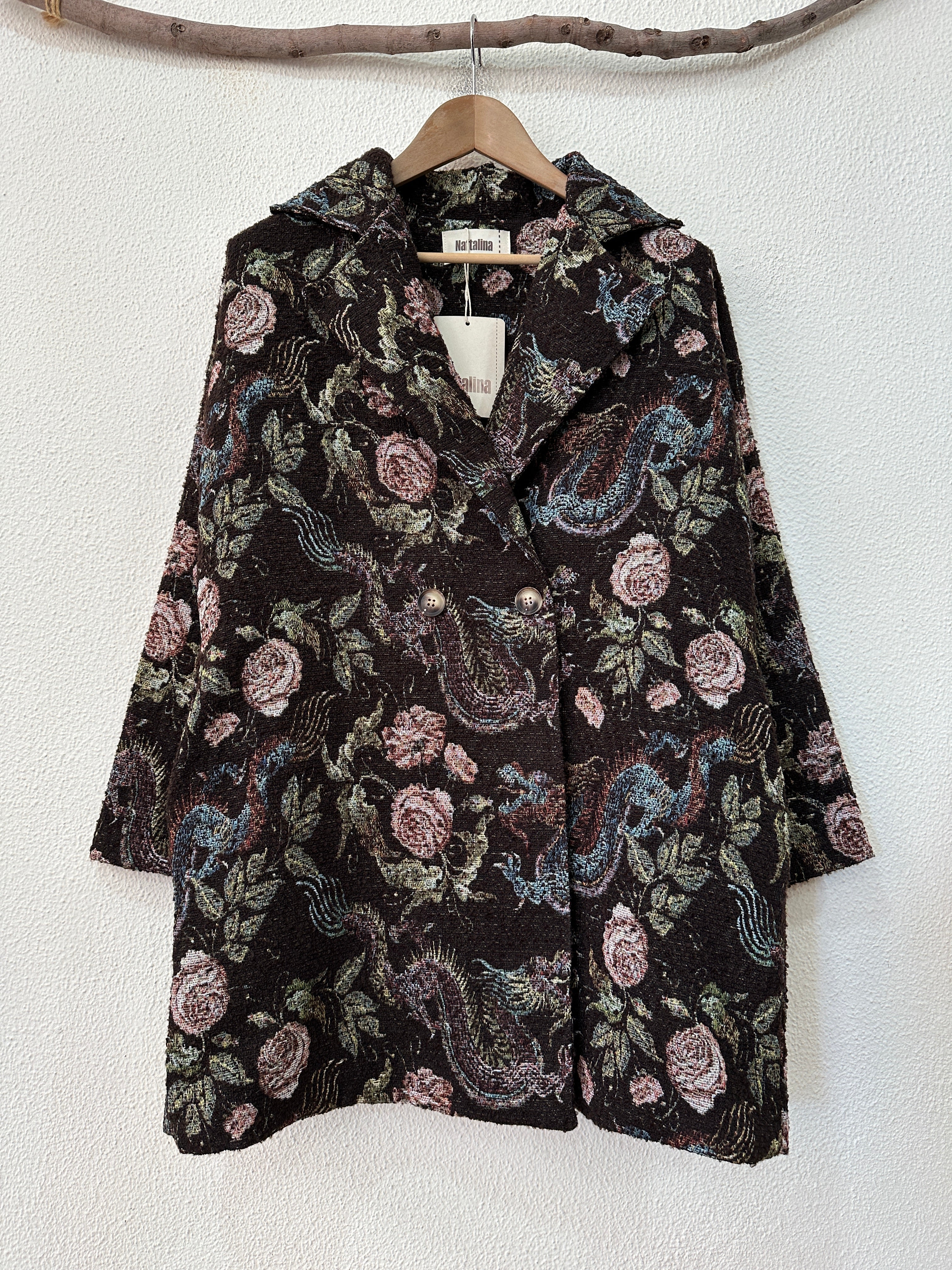 Sobretudo em tecido efeito brocado c/ forro JAPAN